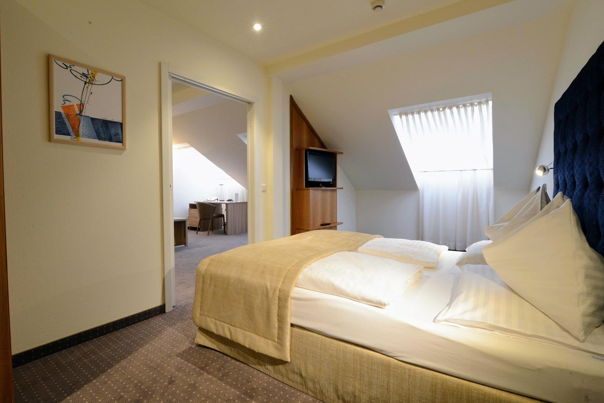 Hilight Suite Hotel Hotel 4*