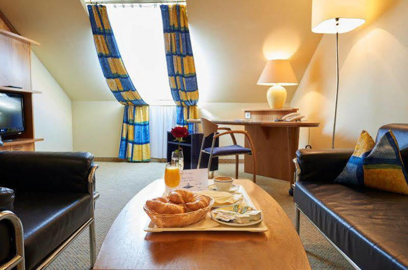 Hilight Suite Hotel